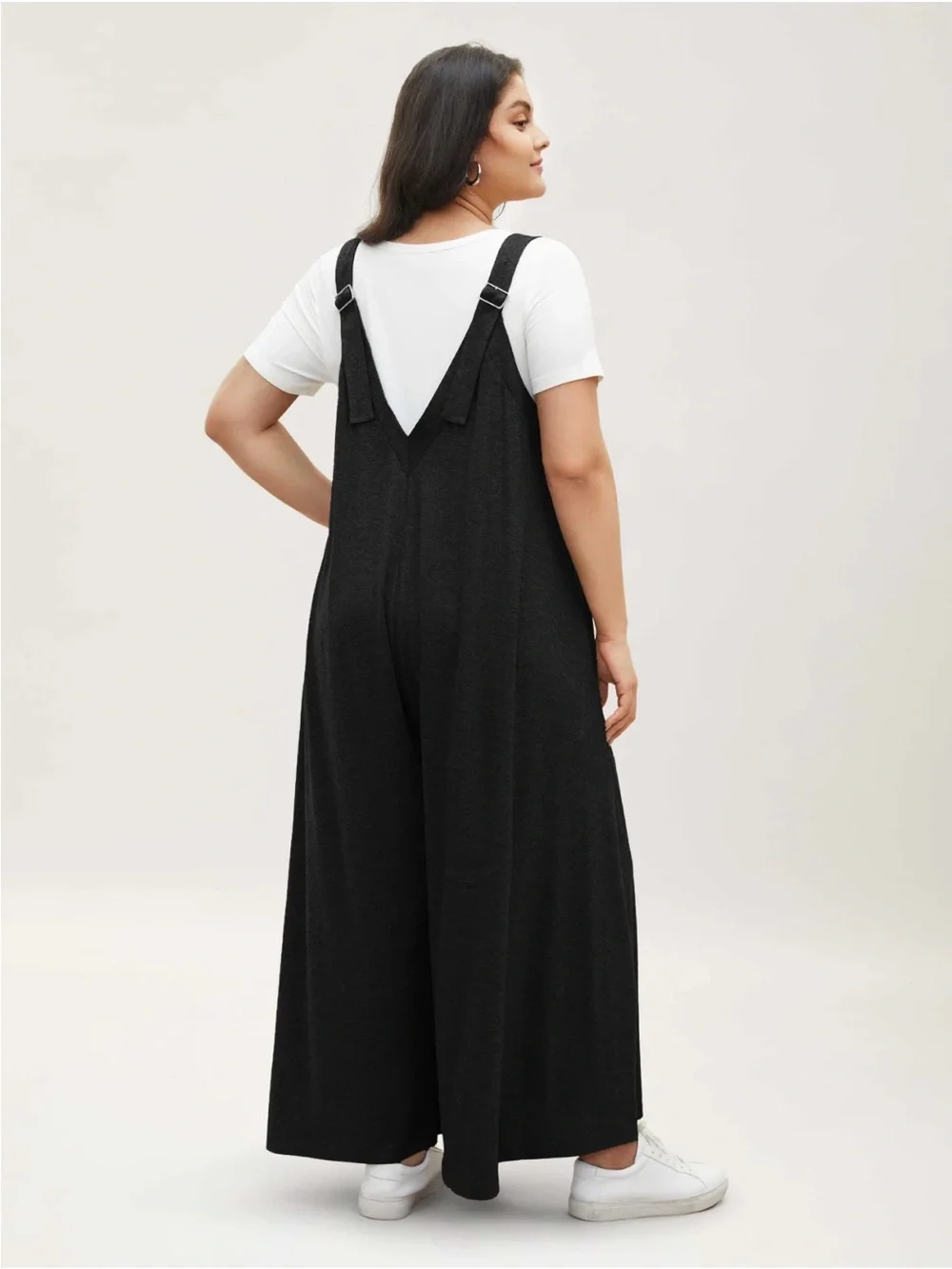 BloomChic 4XL Supersoft Essentials Solid Pocket Adjustable Straps Jumpsuit - Picture 3 of 4